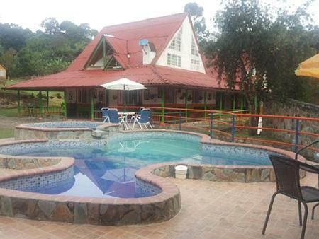 Luna Park Ecohotel Colibri Salento מראה חיצוני תמונה