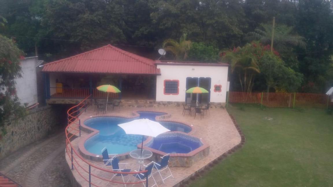 Luna Park Ecohotel Colibri Salento מראה חיצוני תמונה